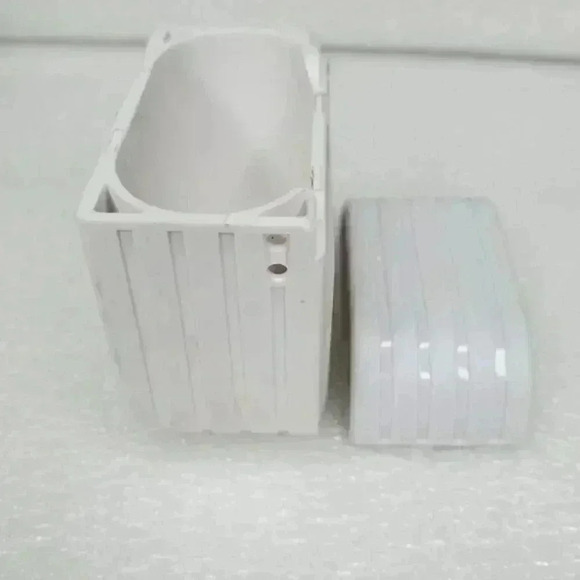 Real Flower AirPod Case 5 - Picture 6 of 8